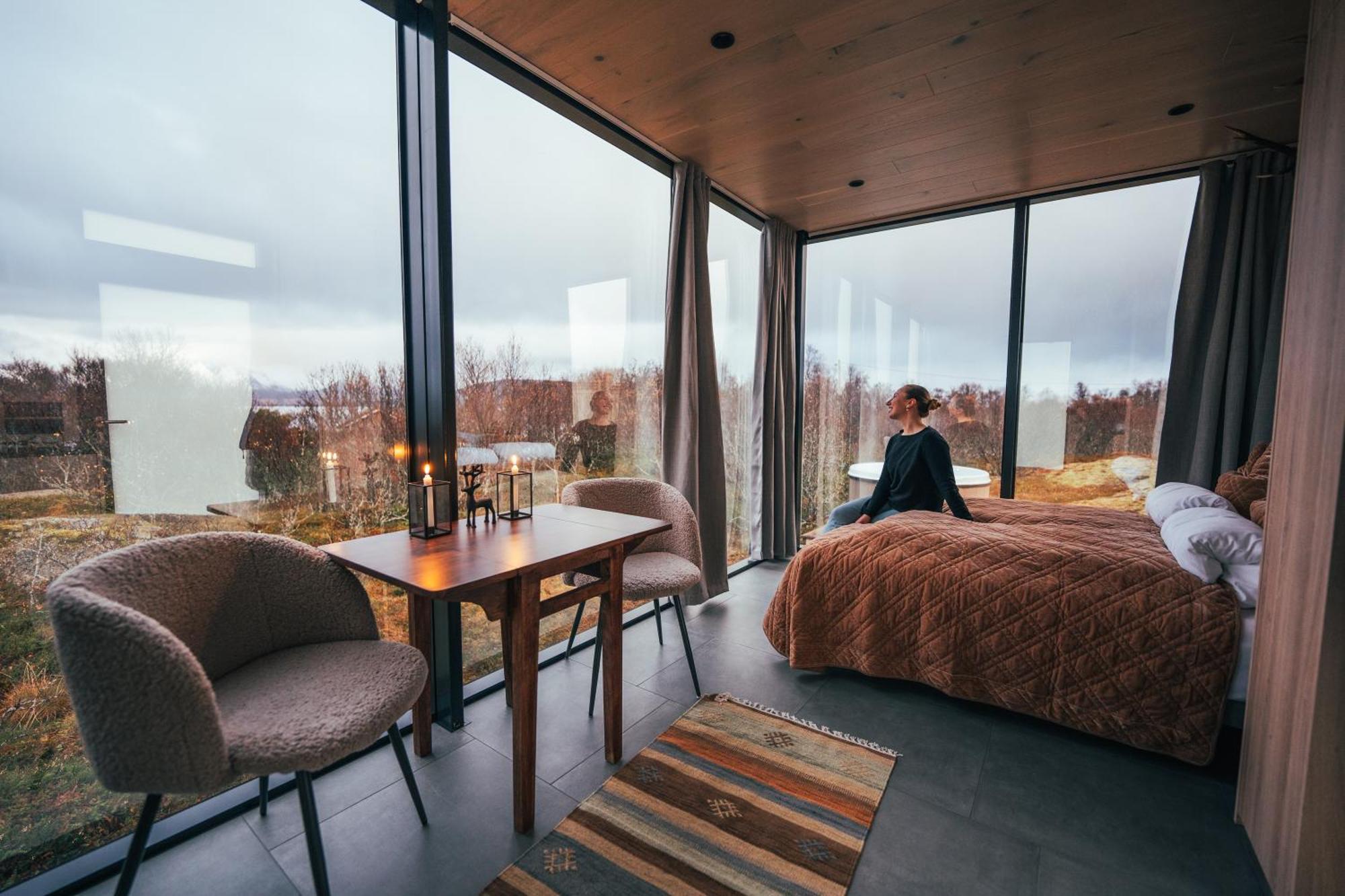 Wonderinn Arctic Utstrand Exterior photo