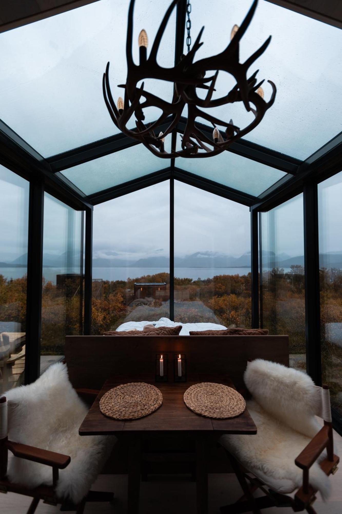 Wonderinn Arctic Utstrand Room photo