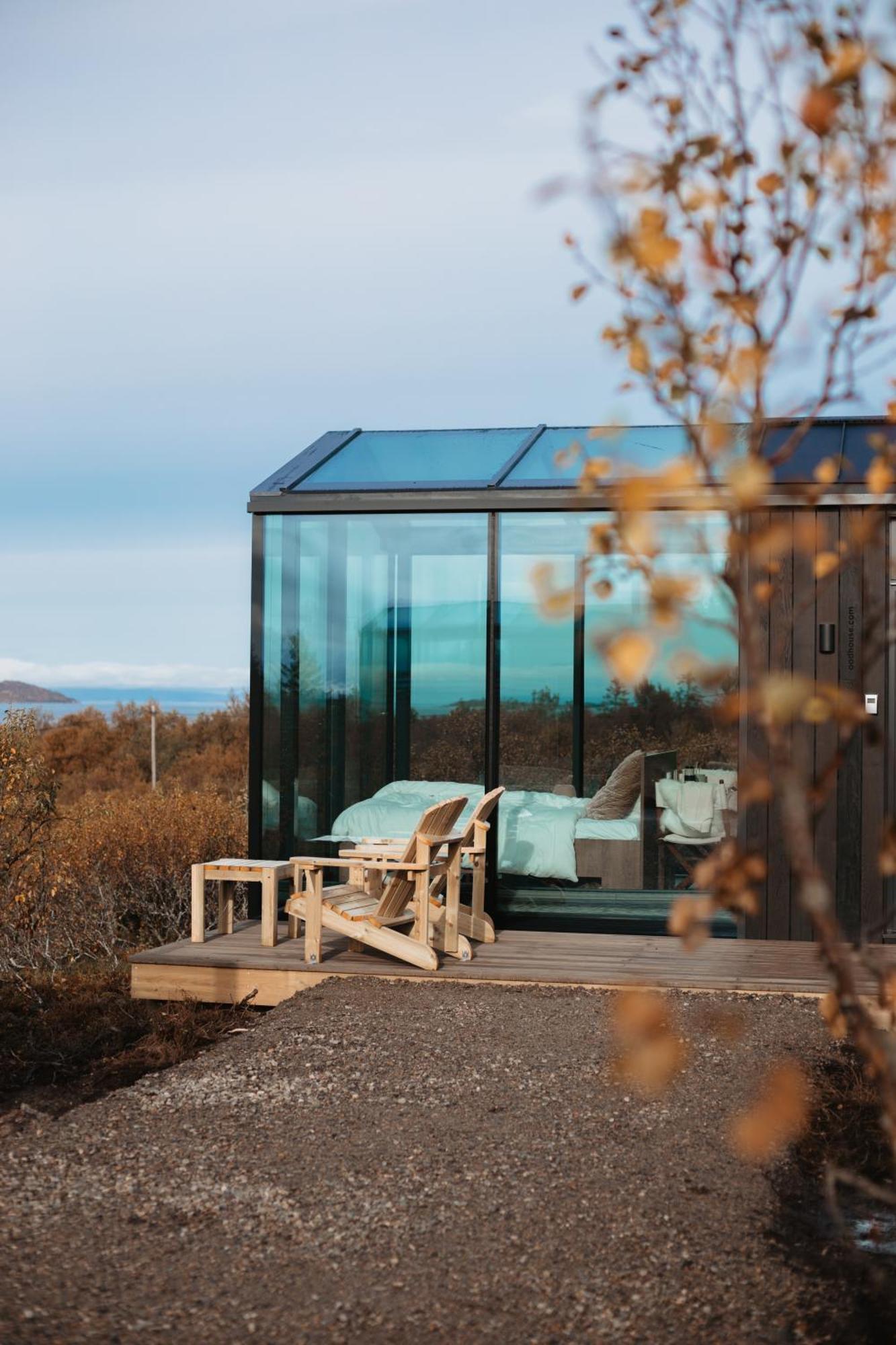 Wonderinn Arctic Utstrand Room photo